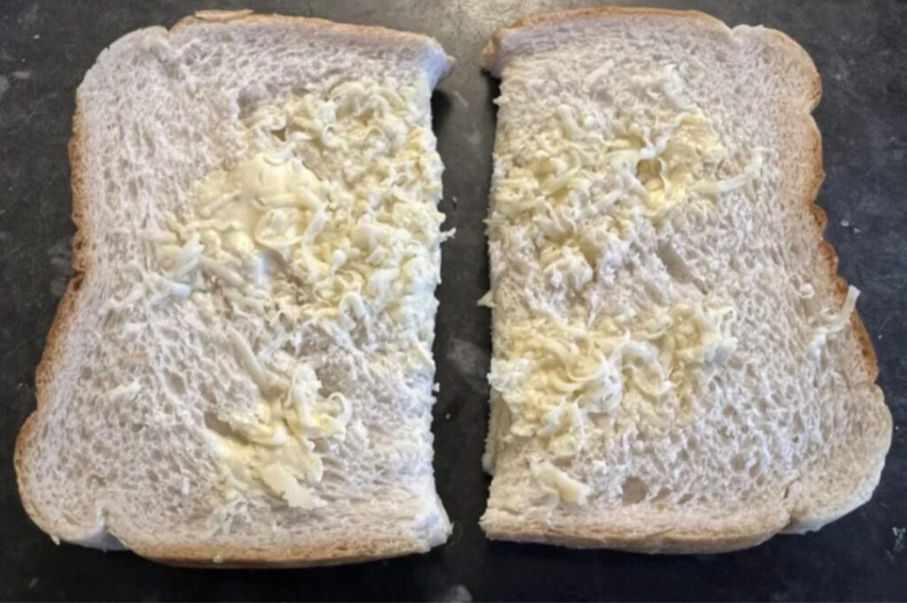Man makes terrible cheese sandwich for daughter and the internet is rinsing him