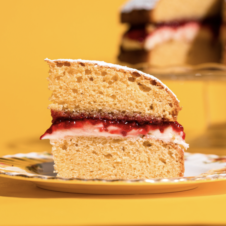 How to make Victoria sponge cake